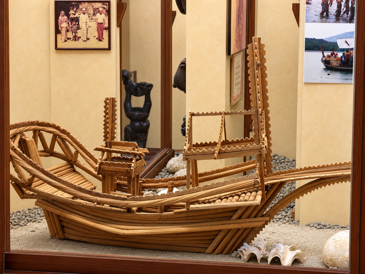 ประเพณีลอยเรือ